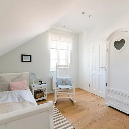 Отель Belle Maison - Kleine Вербах