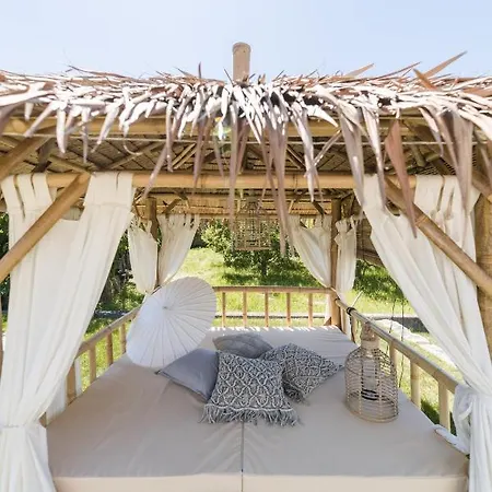 Belle Maison - Kleine Отель