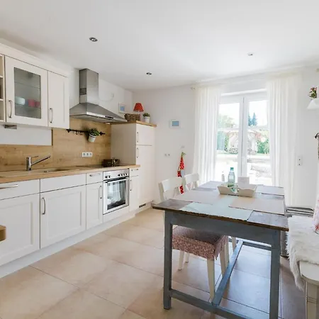 Отель Belle Maison - Kleine 3*