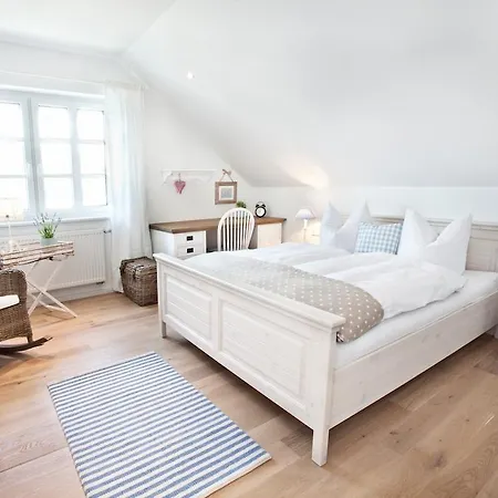 Отель Belle Maison - Kleine 3*