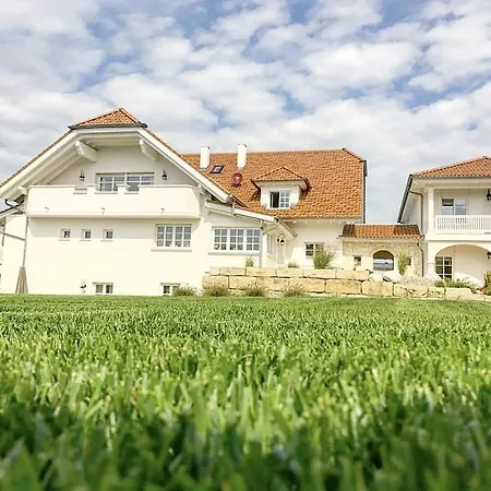 Belle Maison - Kleine Отель Вербах