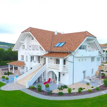 Belle Maison - Kleine