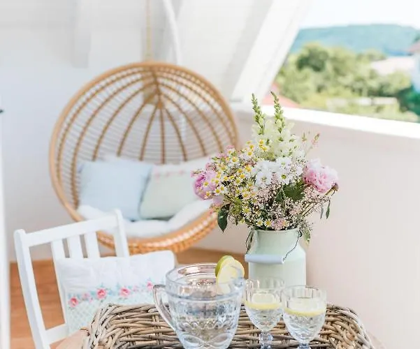 百丽美扎 - 达斯克莱酒店 Werbach