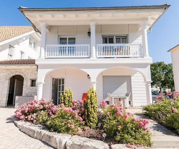 Belle Maison - Kleine